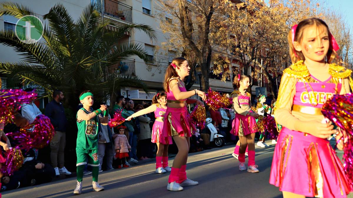 ¡Color y alegría! Así ha sido el Desfile de Peñas Locales en Tomelloso