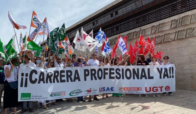 La Junta busca un acuerdo «cuanto antes» para recuperar la carrera profesional sanitaria