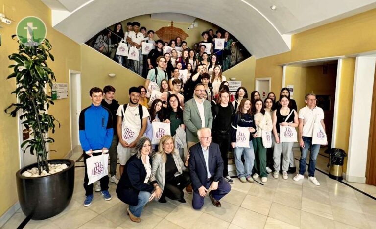 Jóvenes de Tomelloso convivirán durante 8 días con familias francesas en Niort