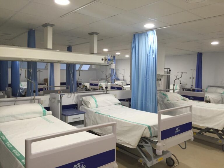 Sanz dice que las camas de los hospitales «no se cierran»: «Se usan con arreglo a la actividad que haya»