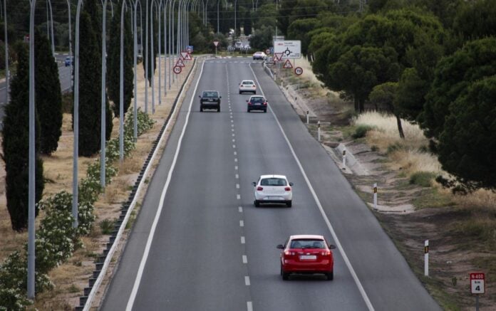 carreteras-dgt-coches-2024-03-25_09-55