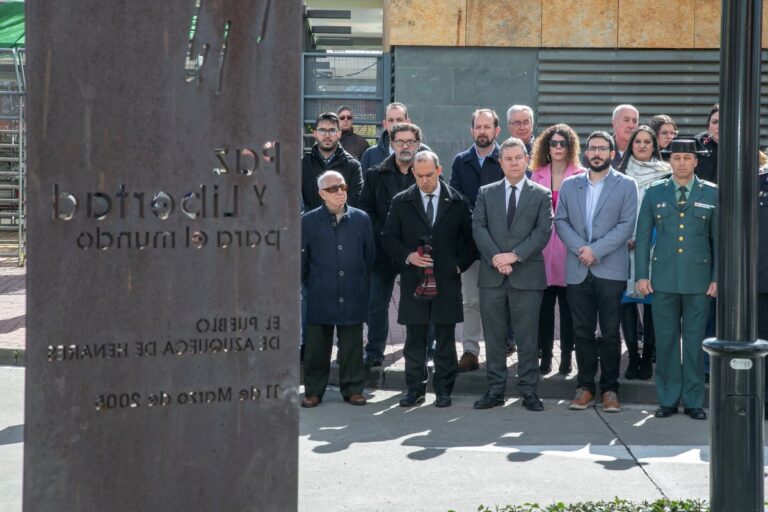 Minutos de silencio y homenajes por toda Castilla-La Mancha para recordar los 20 años desde el 11M