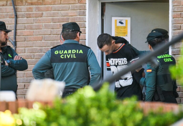 Detenido un exnovio de la joven fallecida en el triple crimen de Chiloeches