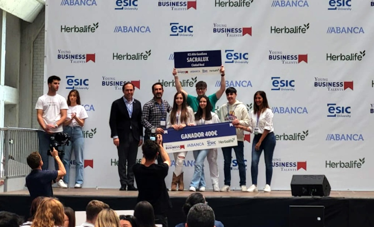 Cuatro alumnos del IES Alto Guadiana de Tomelloso logran el quinto puesto en la competición educativa Young Business Talents