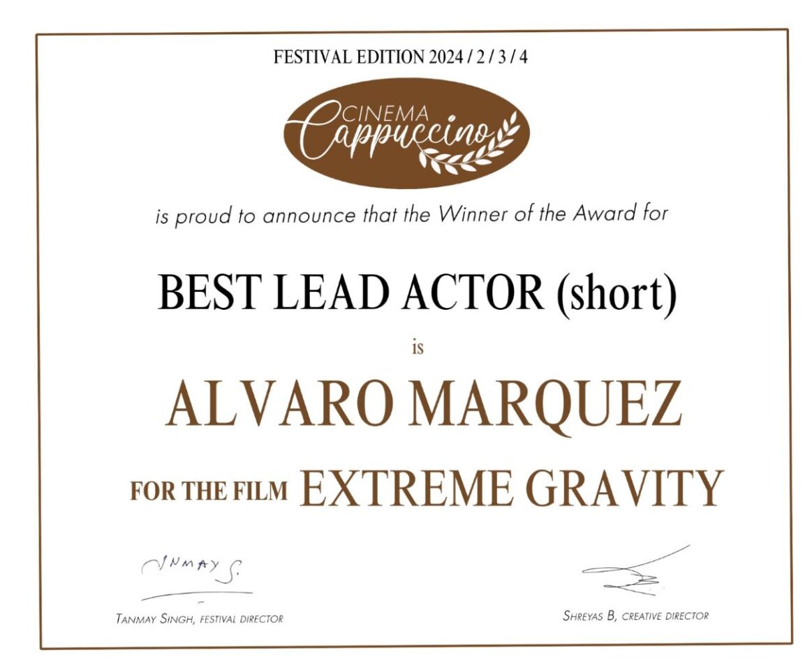 El tomellosero Álvaro Márquez recibe el premio a Mejor Actor en el Cinema Cappuccino de La India por "Extrema Gravedad"