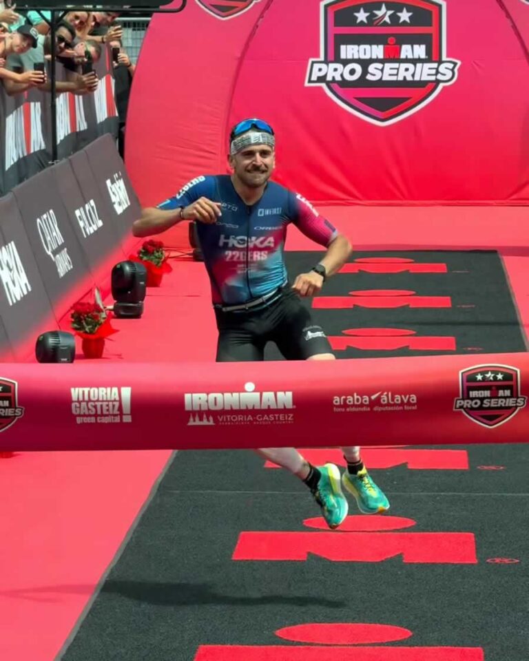 Antonio Benito triunfa en el Ironman Vitoria-Gasteiz y rompe récord nacional: "La que he liado"