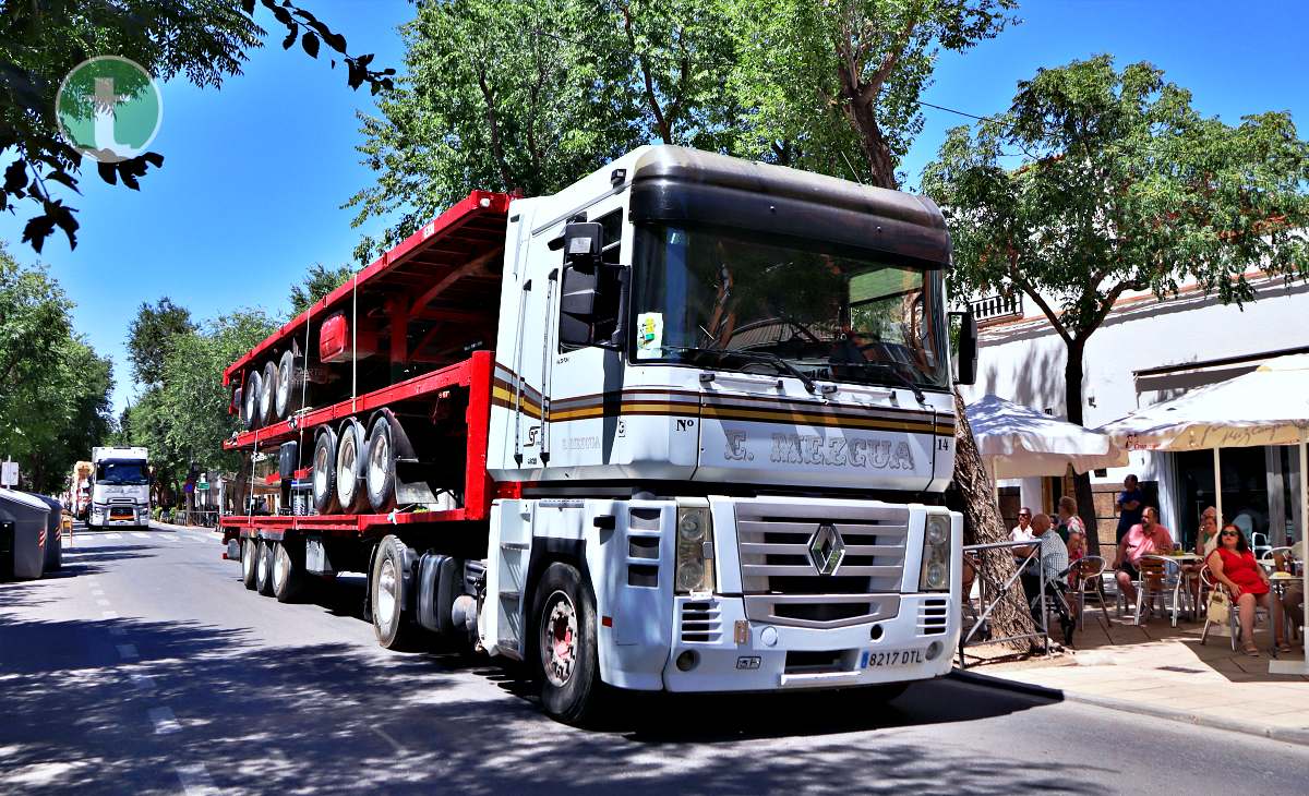 Alrededor de 100 vehículos celebran San Cristóbal por las calles de Tomelloso