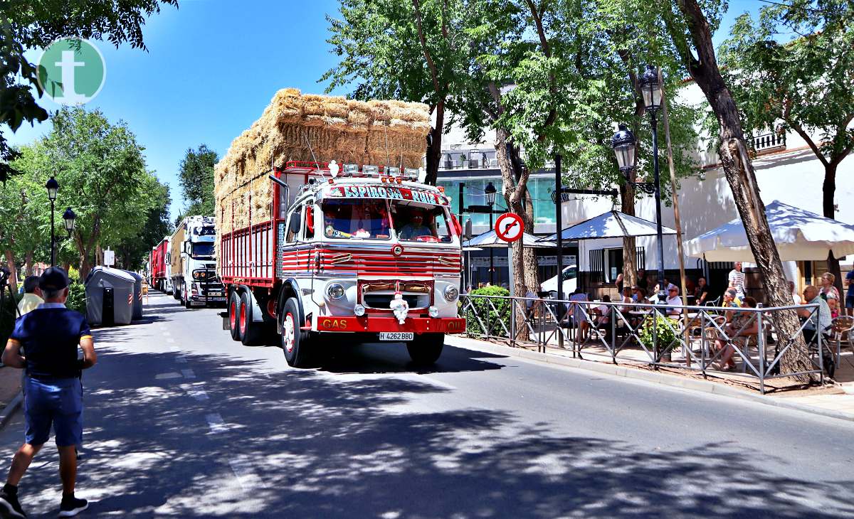 Alrededor de 100 vehículos celebran San Cristóbal por las calles de Tomelloso