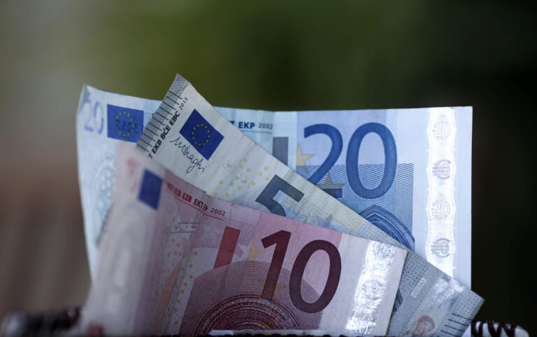 La AIReF calcula que la condonación de deuda ahorrará 15.657 millones en intereses a las CCAA hasta 2030