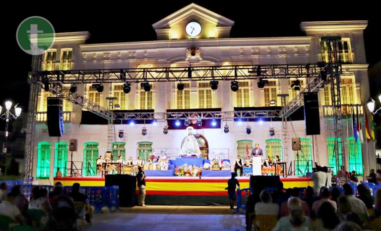 El PSOE acusa al PP de convertir el pregón de la Feria en “un escaparate para forasteros bien pagados”