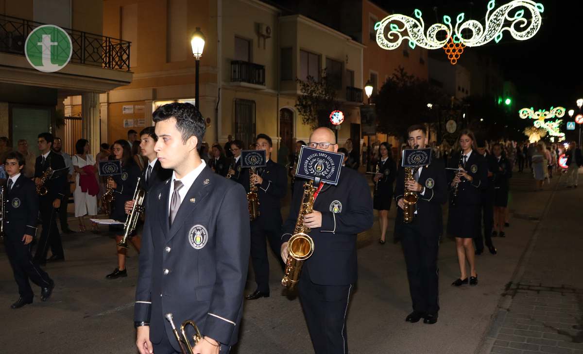 La Virgen de las Viñas recorre las calles de Tomelloso en el Día Grande de la Feria