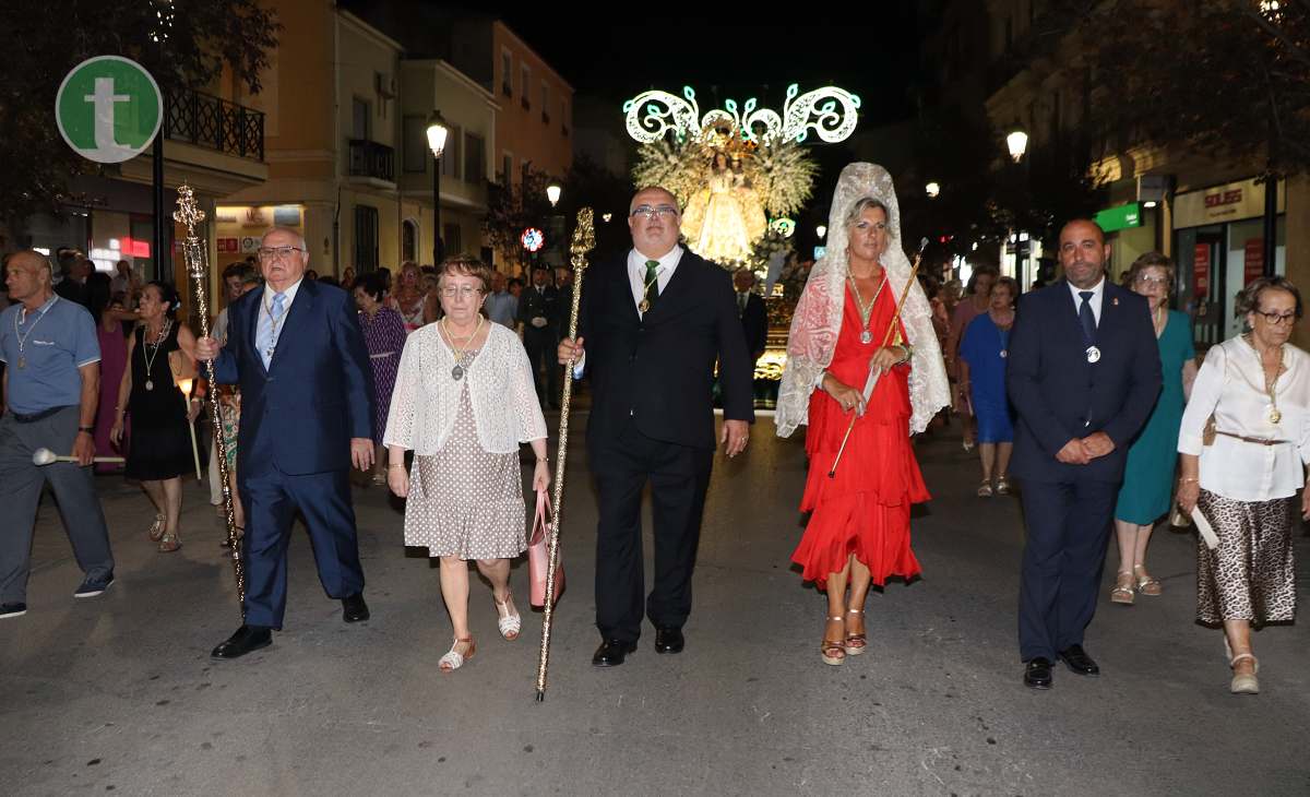 La Virgen de las Viñas recorre las calles de Tomelloso en el Día Grande de la Feria