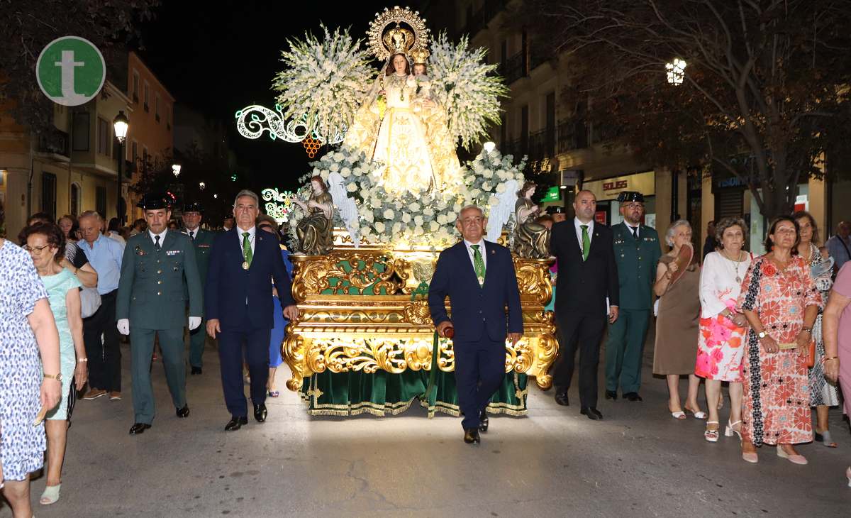 La Virgen de las Viñas recorre las calles de Tomelloso en el Día Grande de la Feria