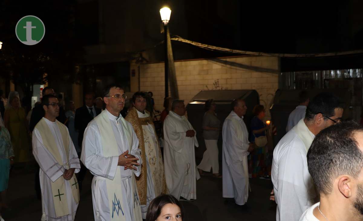 La Virgen de las Viñas recorre las calles de Tomelloso en el Día Grande de la Feria