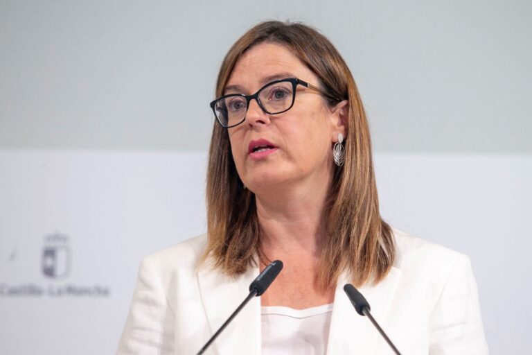 El Gobierno regional da el primer paso para modificar la Ley de Ordenación Farmacéutica