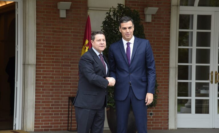 Sánchez y García-Page se verán el 4 de octubre en La Moncloa