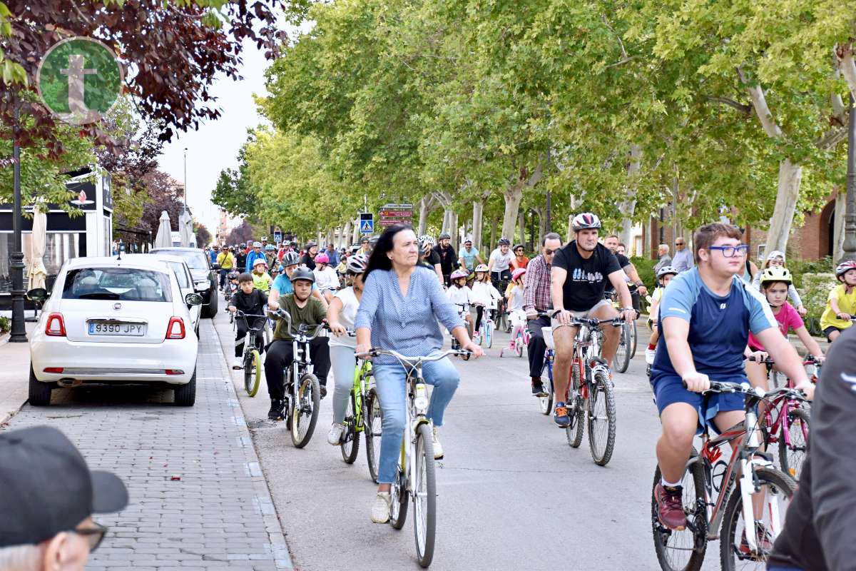 Más de 1.500 personas disfrutan de una jornada festiva en el Día de la Bici de Tomelloso