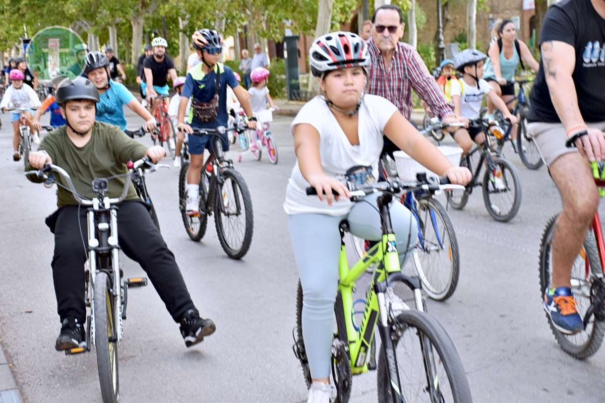 Más de 1.500 personas disfrutan de una jornada festiva en el Día de la Bici de Tomelloso