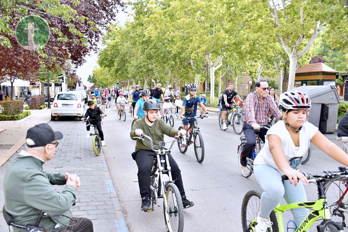 Más de 1.500 personas disfrutan de una jornada festiva en el Día de la Bici de Tomelloso