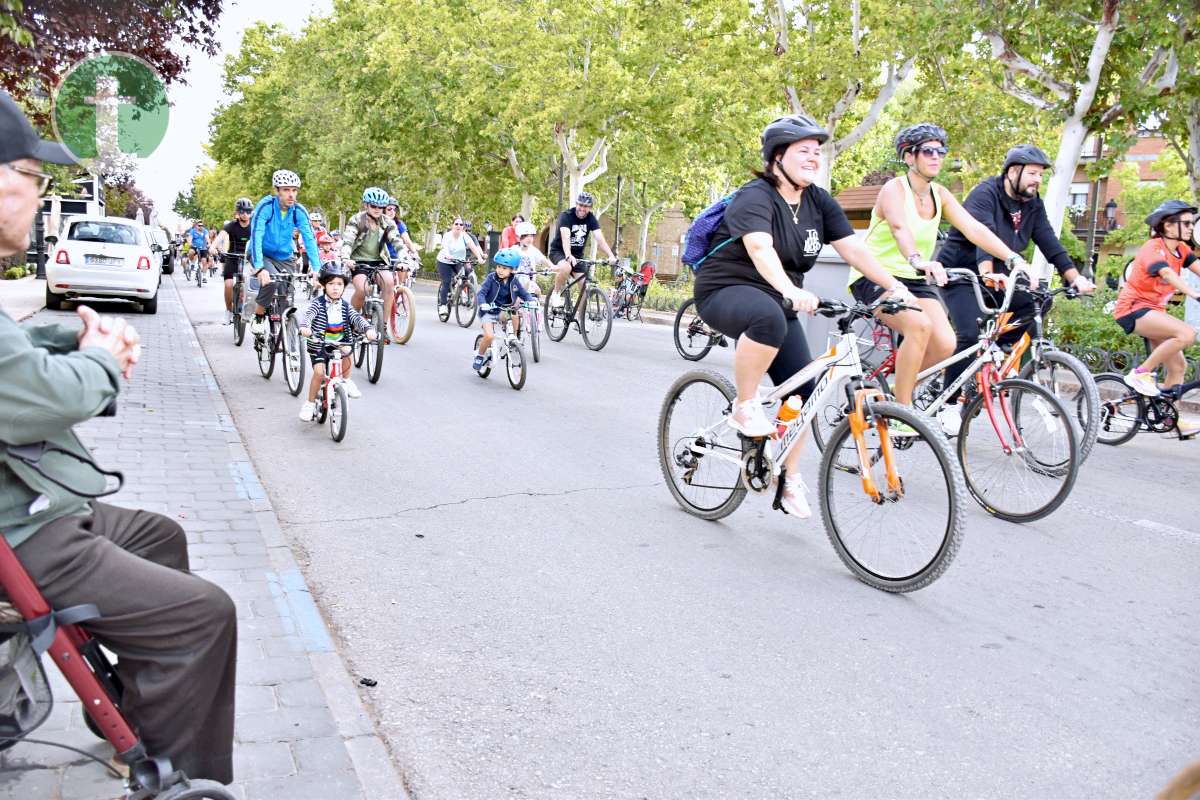 Más de 1.500 personas disfrutan de una jornada festiva en el Día de la Bici de Tomelloso