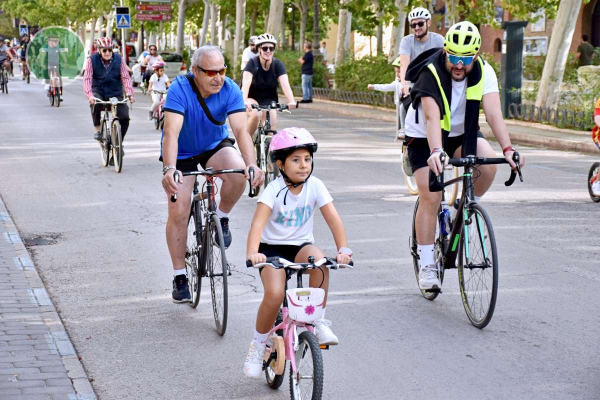 Más de 1.500 personas disfrutan de una jornada festiva en el Día de la Bici de Tomelloso