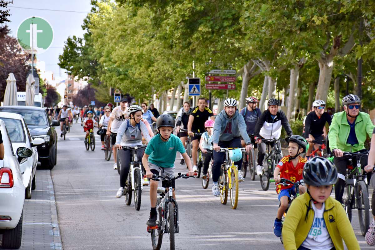 Más de 1.500 personas disfrutan de una jornada festiva en el Día de la Bici de Tomelloso