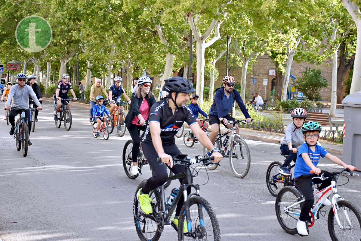 Más de 1.500 personas disfrutan de una jornada festiva en el Día de la Bici de Tomelloso