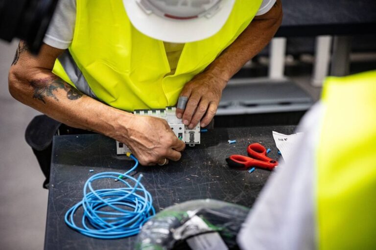 C-LM registra 683 parados más en agosto y llega a 123.329, pero reduce su lista en 6.124 personas respecto al 2023