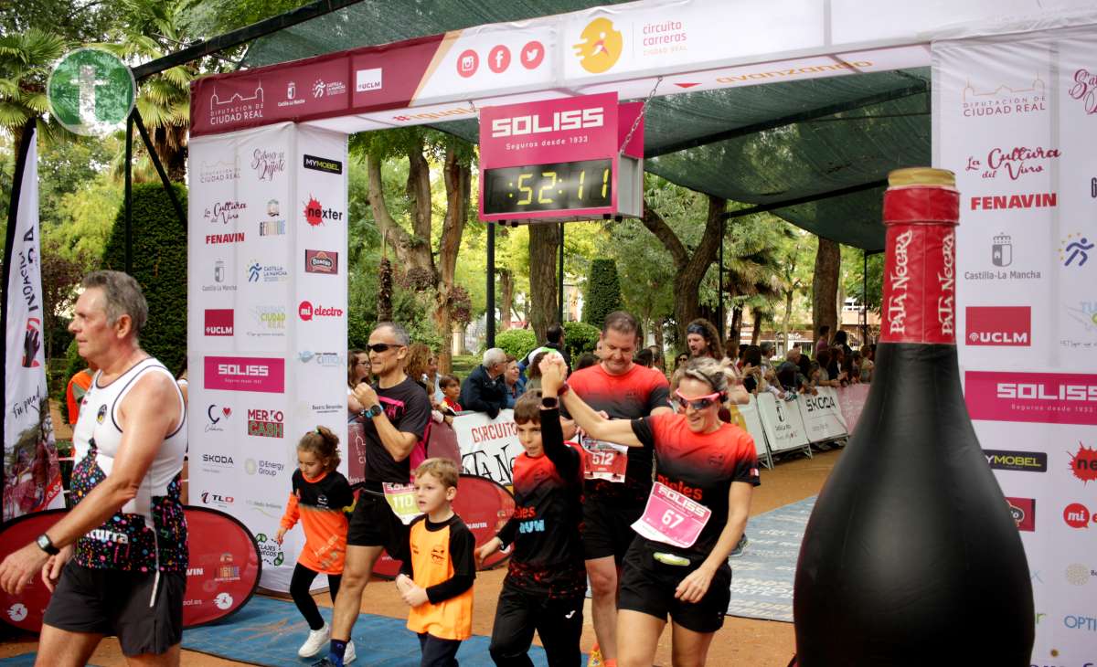 10K Ciudad de Tomelloso 2024: fotos finish línea de meta