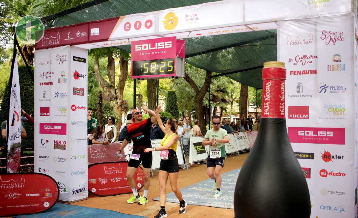 10K Ciudad de Tomelloso 2024: fotos finish línea de meta