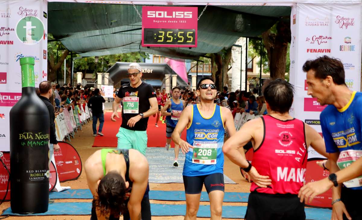 10K Ciudad de Tomelloso 2024: fotos y video de la salida y meta