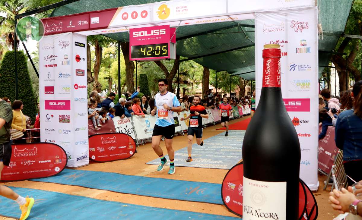 10K Ciudad de Tomelloso 2024: fotos y video de la salida y meta