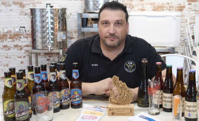 Carlos Ramón López vuelve a brillar con su cerveza casera y logra otro segundo puesto nacional