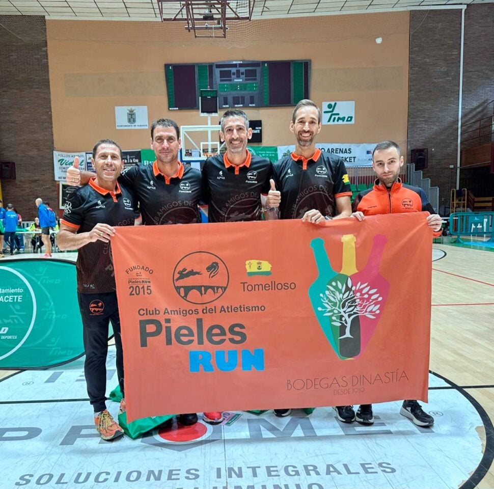 Gran participación de Los Pieles Run en la espectacular Media Maratón de Albacete