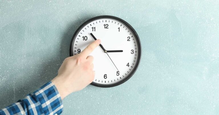 Este finde se cambia la hora: a las 3:00 serán las 2:00