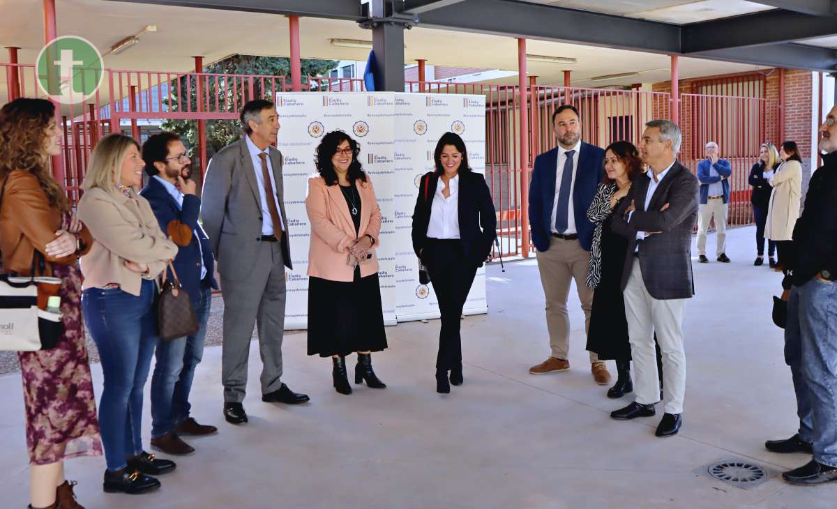 El IES Eladio Cabañero inaugura un aula multifuncional al aire libre en colaboración con ANRO