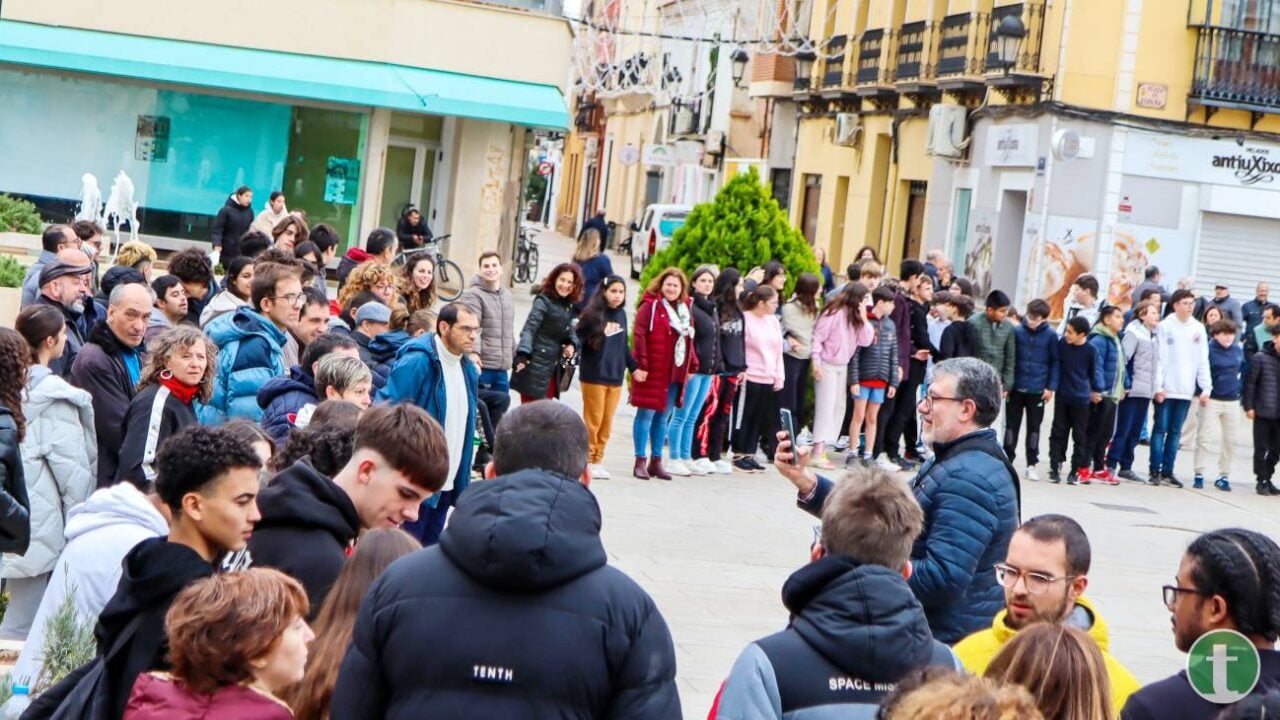 Entre bailes y lemas, la inclusión toma las calles de Tomelloso