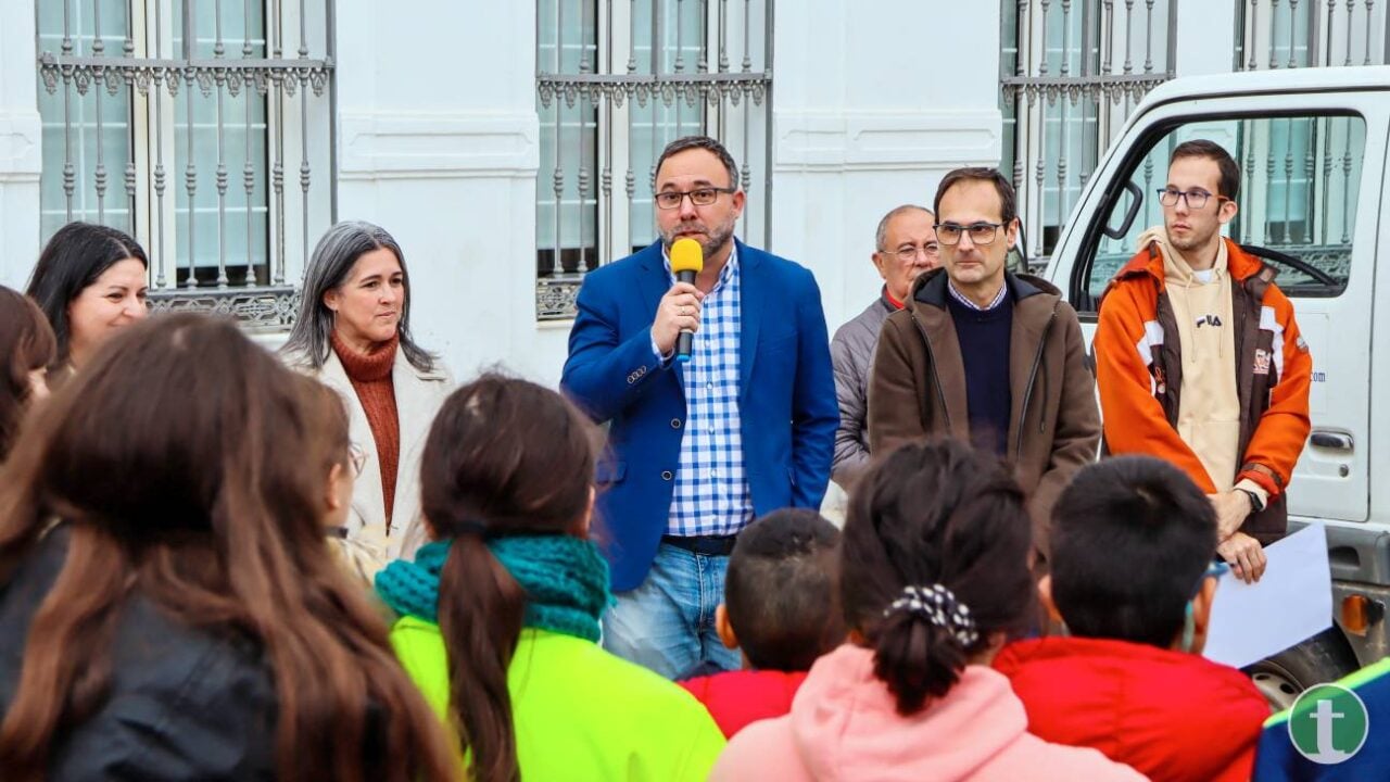 Entre bailes y lemas, la inclusión toma las calles de Tomelloso