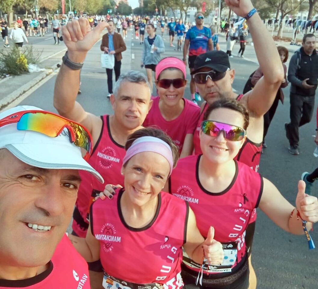 14 atletas de Club Manchathon de Tomelloso completan la Maratón de Valencia