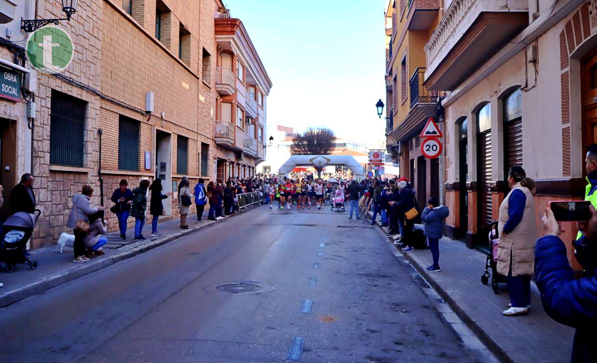 La IV San Silvestre Tomellosera despide 2024 entre deporte, disfraces y solidaridad