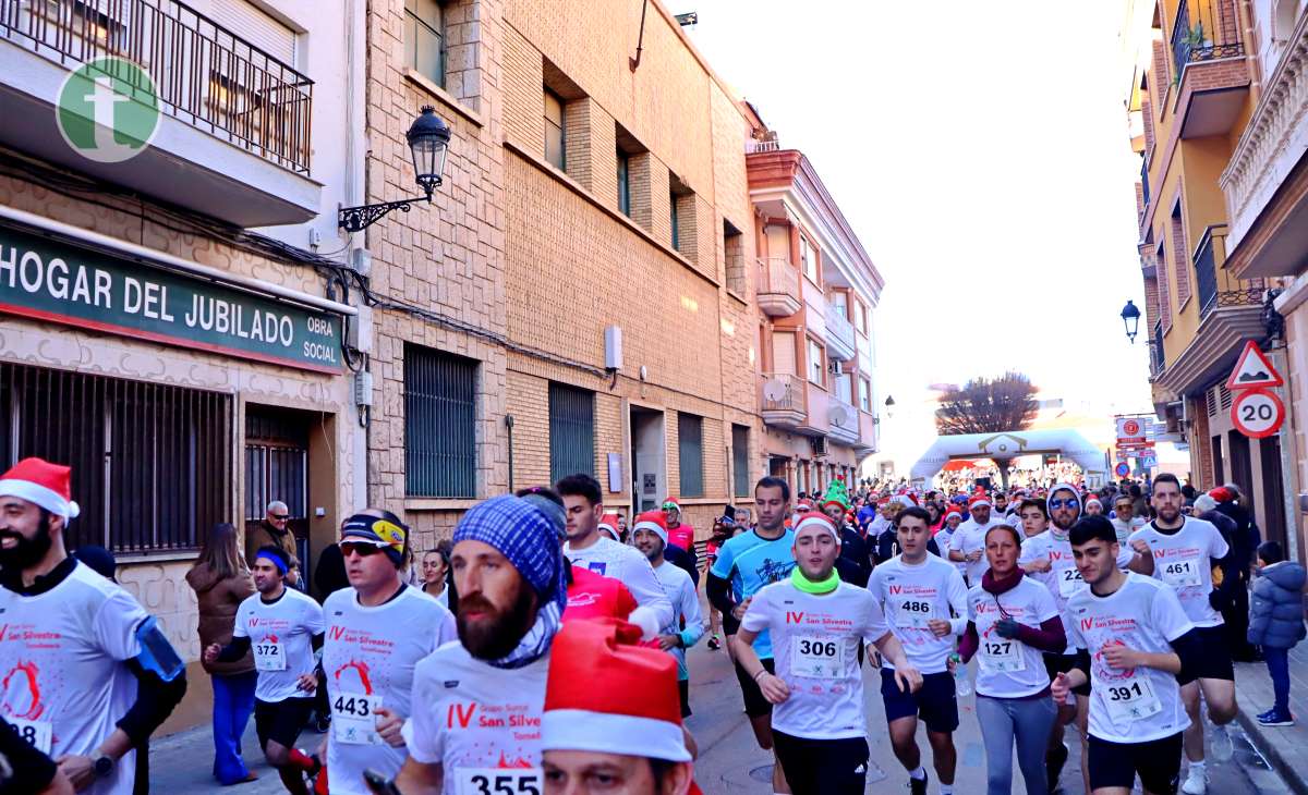 La IV San Silvestre Tomellosera despide 2024 entre deporte, disfraces y solidaridad