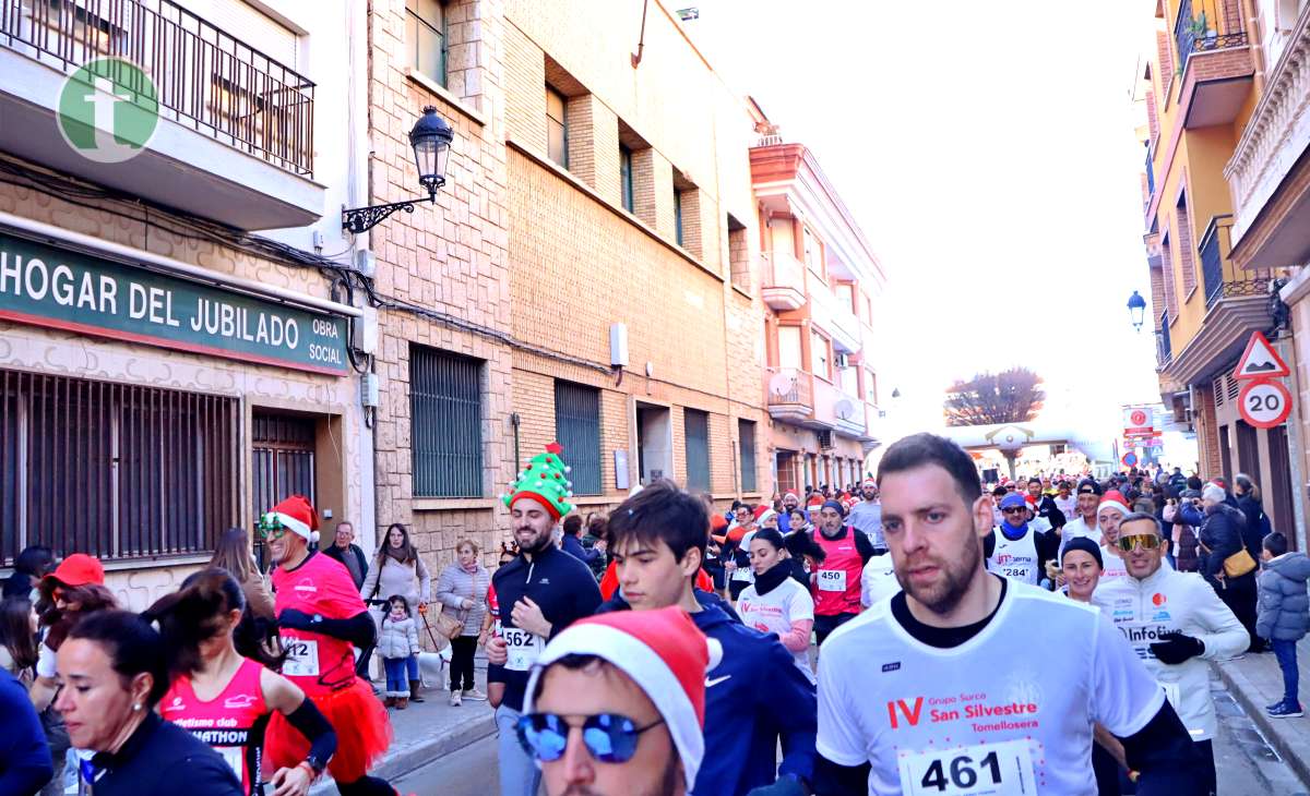 La IV San Silvestre Tomellosera despide 2024 entre deporte, disfraces y solidaridad