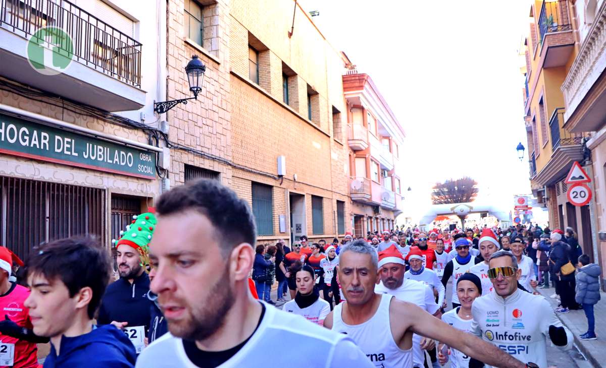 La IV San Silvestre Tomellosera despide 2024 entre deporte, disfraces y solidaridad