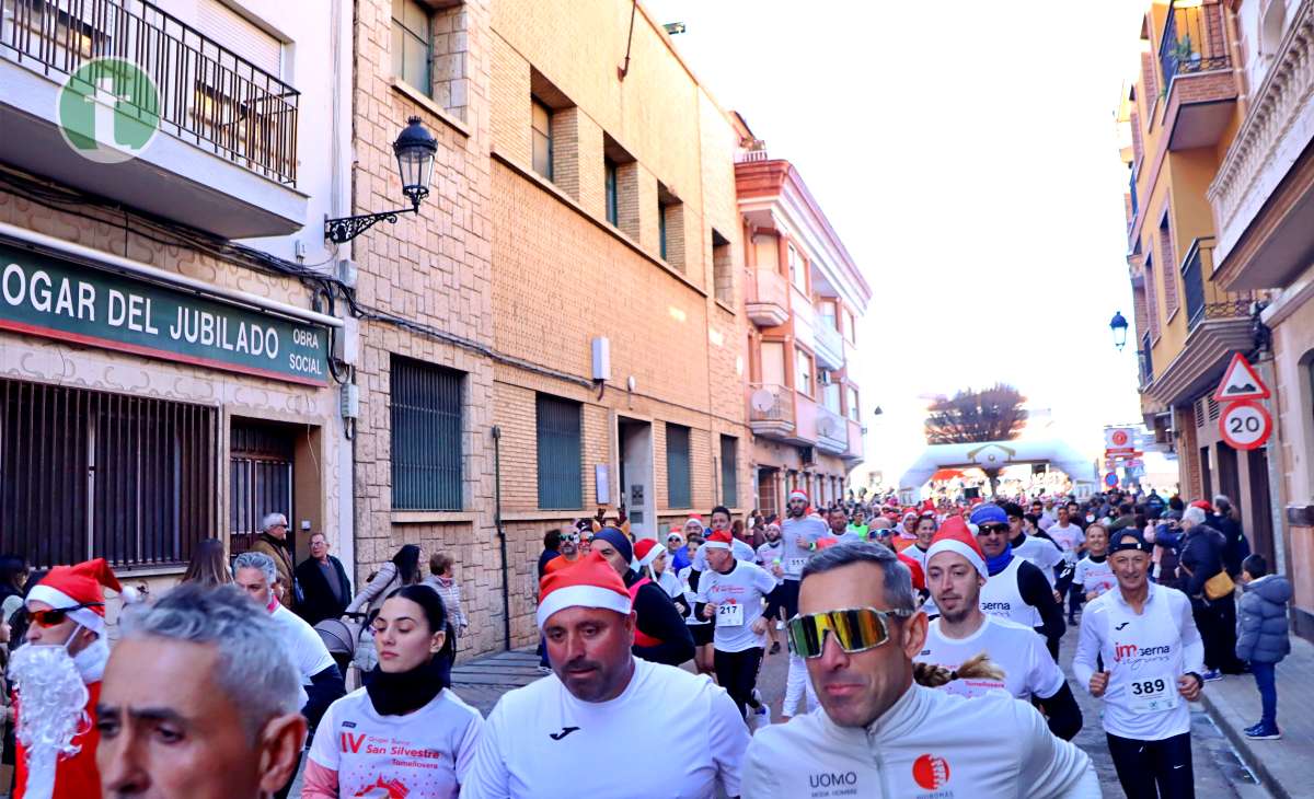 La IV San Silvestre Tomellosera despide 2024 entre deporte, disfraces y solidaridad