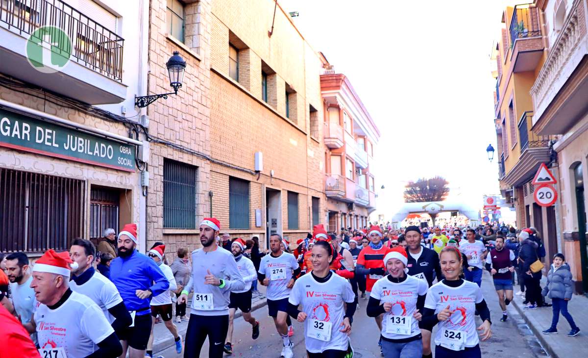 La IV San Silvestre Tomellosera despide 2024 entre deporte, disfraces y solidaridad