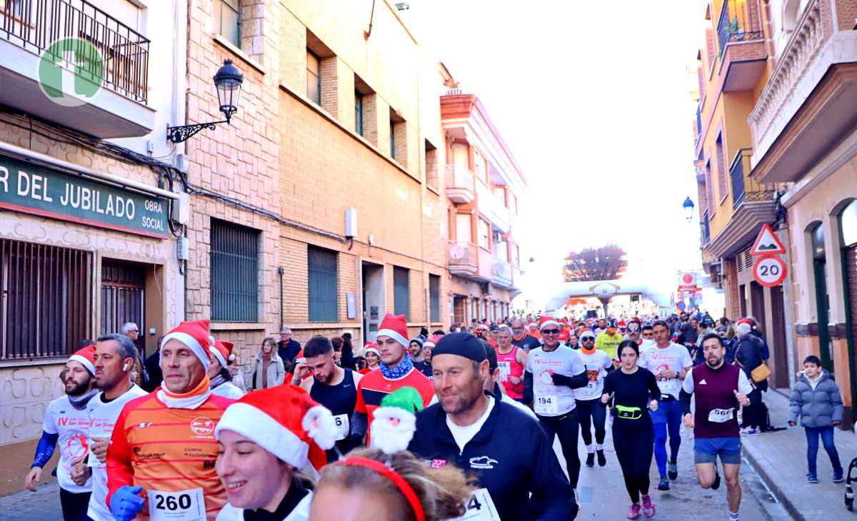 La IV San Silvestre Tomellosera despide 2024 entre deporte, disfraces y solidaridad