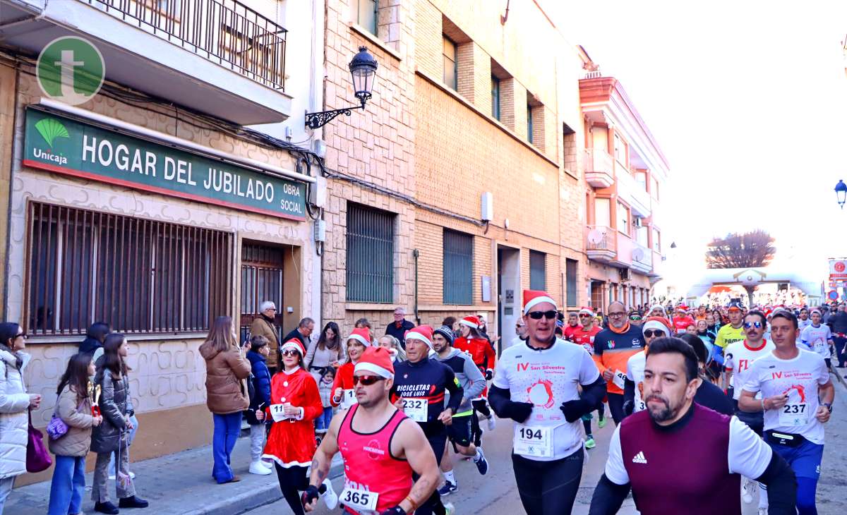 La IV San Silvestre Tomellosera despide 2024 entre deporte, disfraces y solidaridad