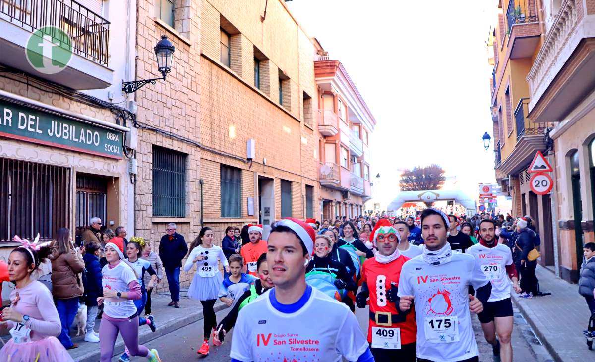 La IV San Silvestre Tomellosera despide 2024 entre deporte, disfraces y solidaridad