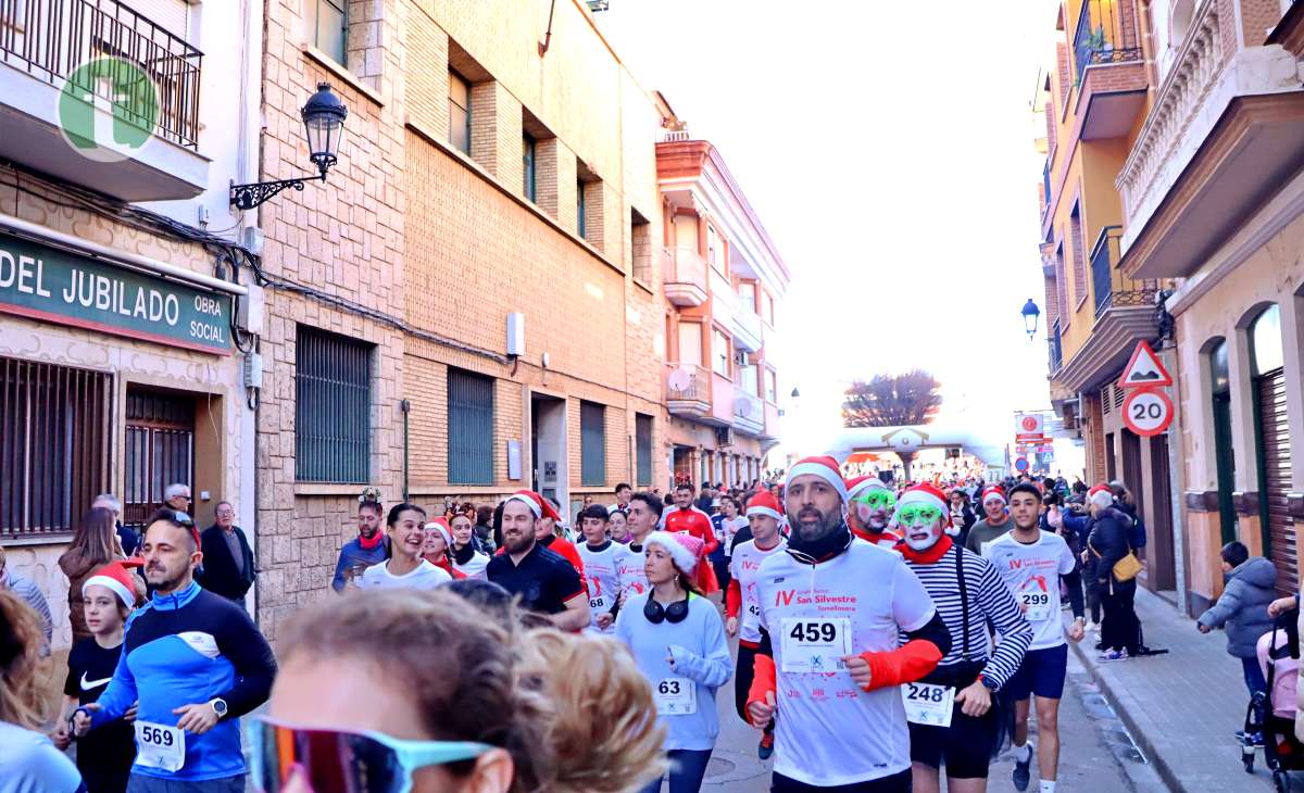 La IV San Silvestre Tomellosera despide 2024 entre deporte, disfraces y solidaridad