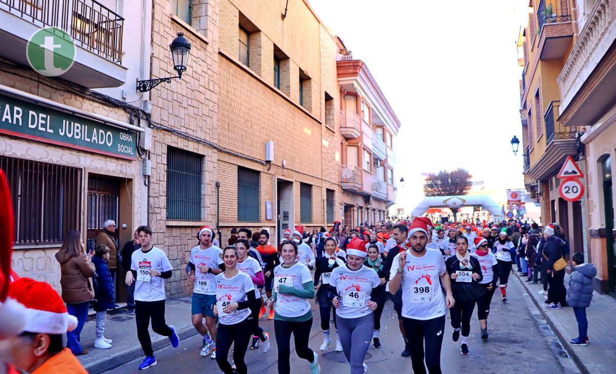 La IV San Silvestre Tomellosera despide 2024 entre deporte, disfraces y solidaridad